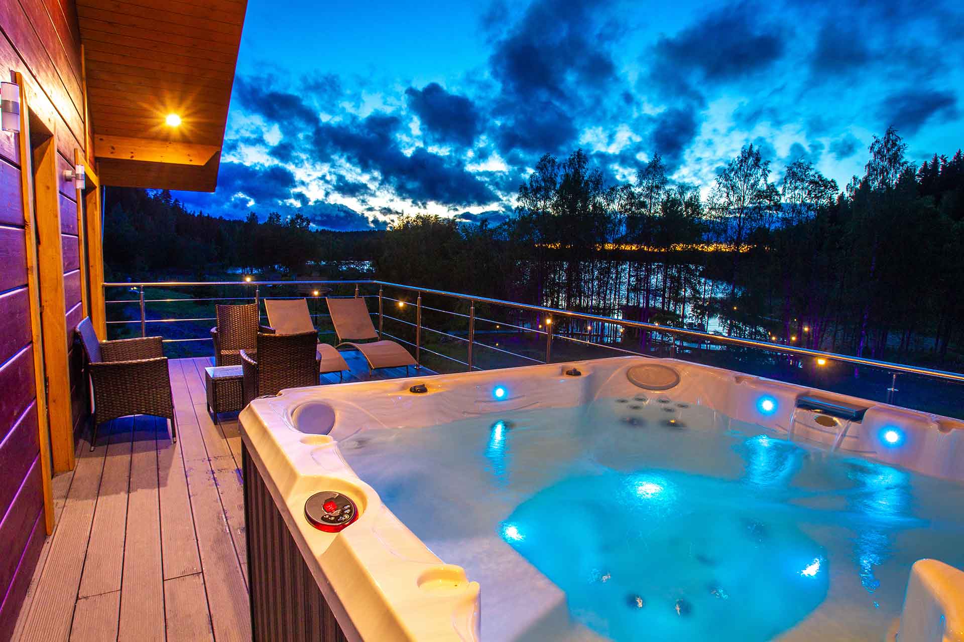Uppfriskande och stärkande bad pooler från Pool4You, Färjestaden, Öland.